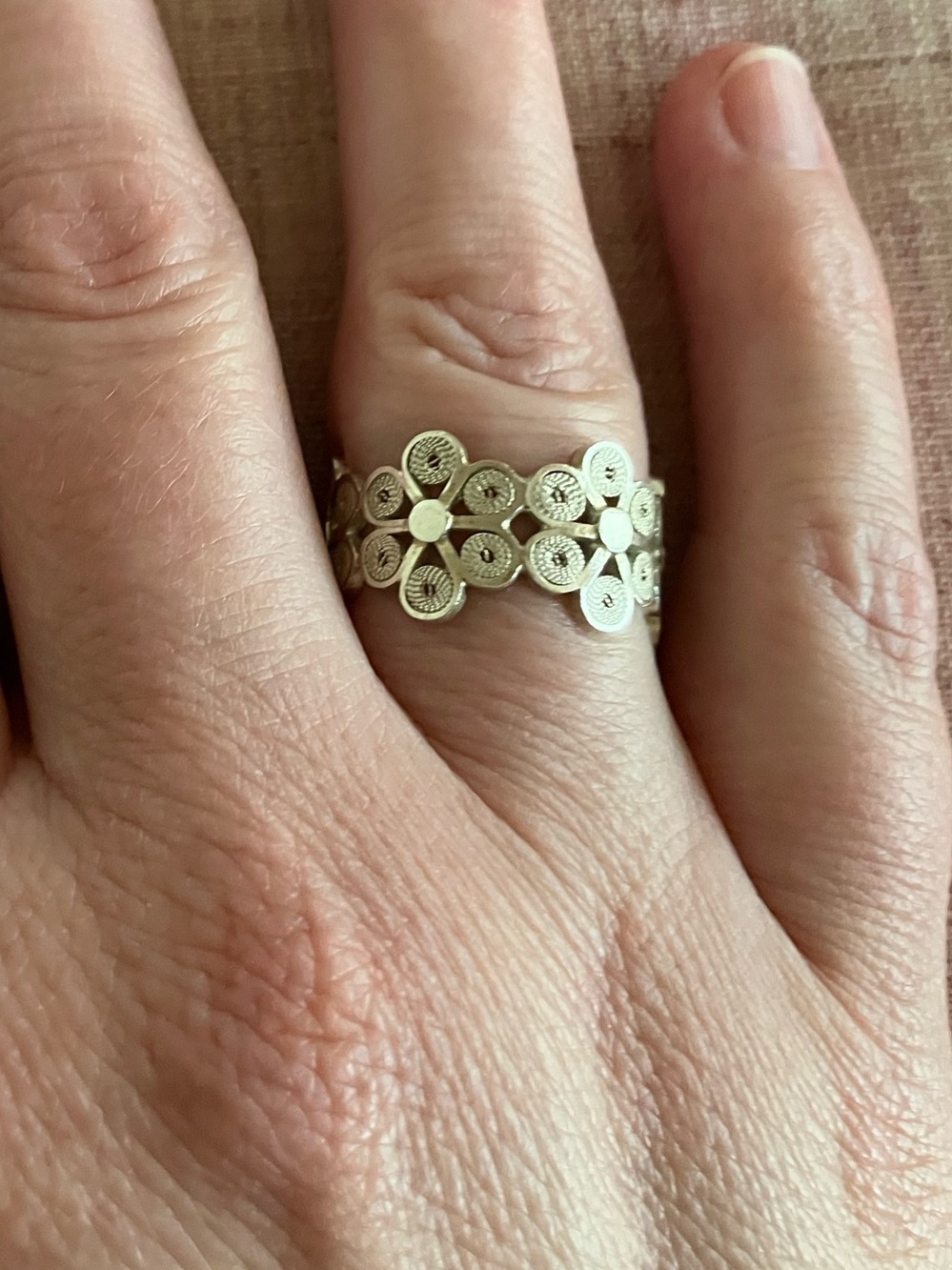 Olmox Silver Filgree Ring, size 8